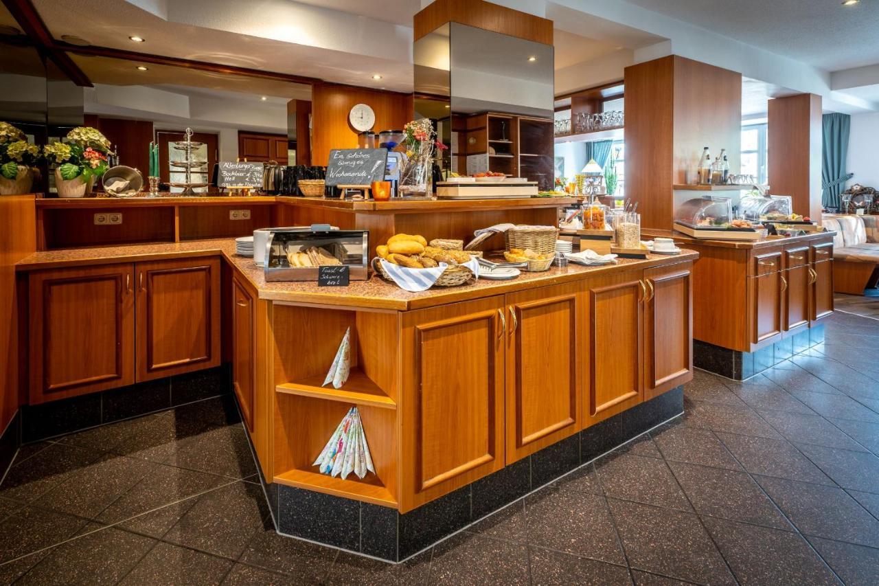 Hotel Reussischer Hof Schmölln Zewnętrze zdjęcie
