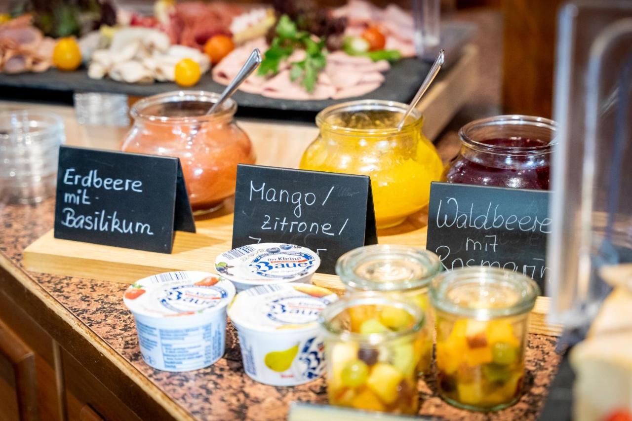 Hotel Reussischer Hof Schmölln Zewnętrze zdjęcie