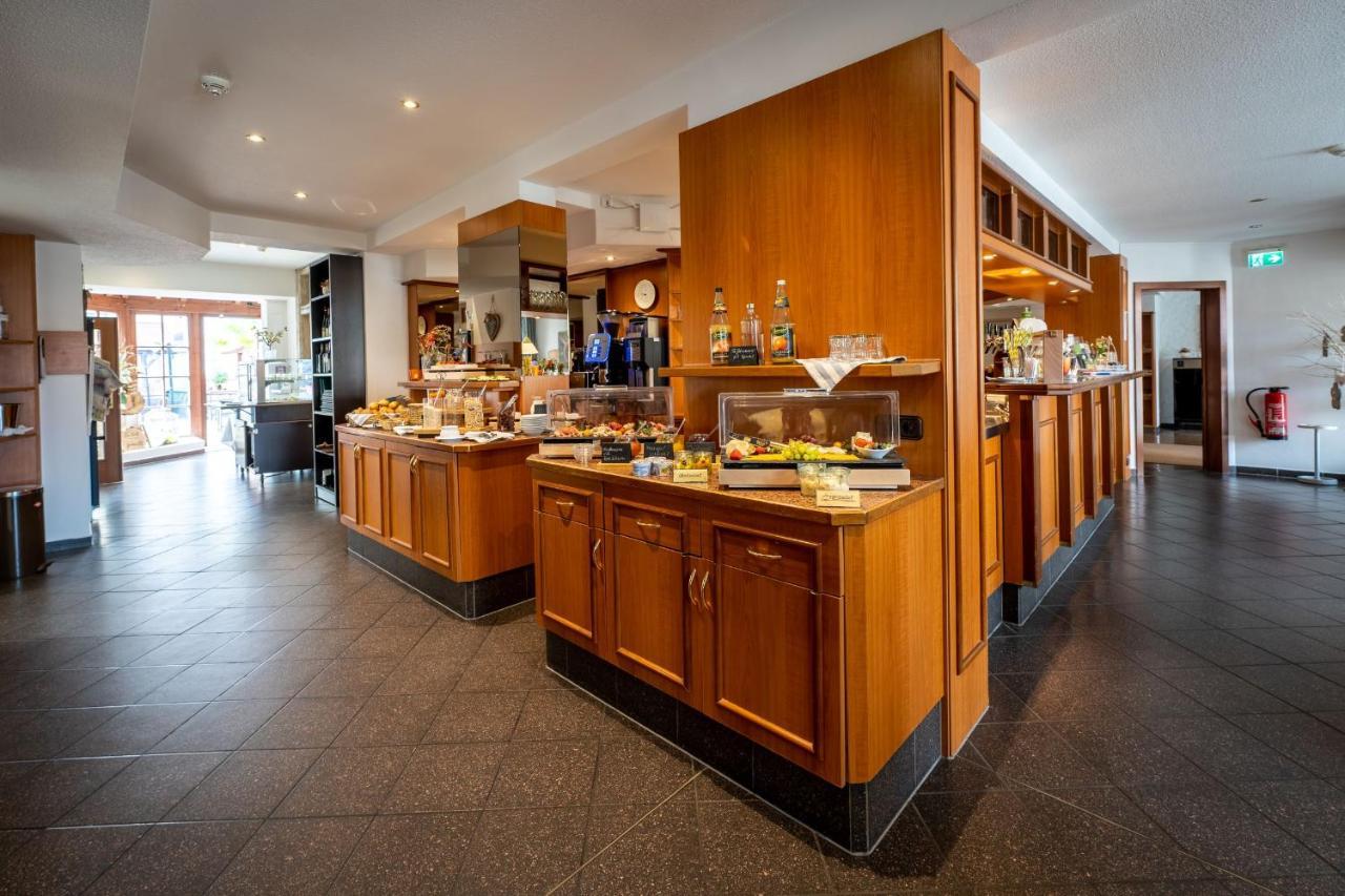 Hotel Reussischer Hof Schmölln Zewnętrze zdjęcie