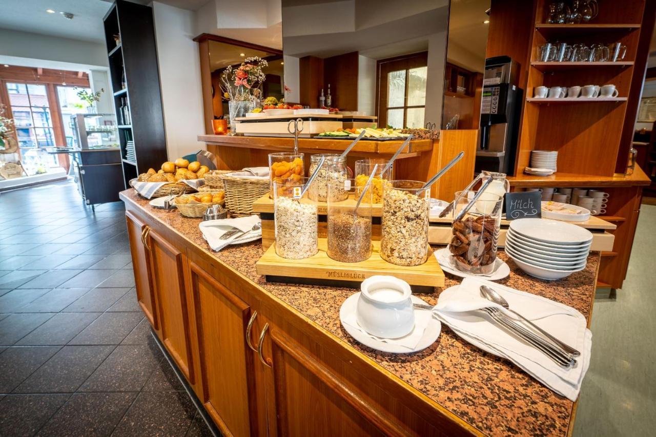 Hotel Reussischer Hof Schmölln Zewnętrze zdjęcie
