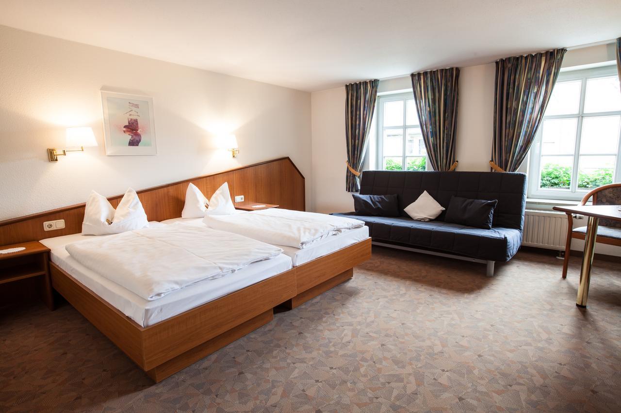 Hotel Reussischer Hof Schmölln Zewnętrze zdjęcie
